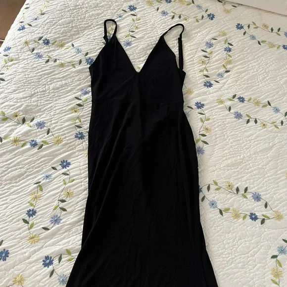 black backless fishtail dress Endless Love Black Backless Knot Fishtail Maxi Dress main image 1